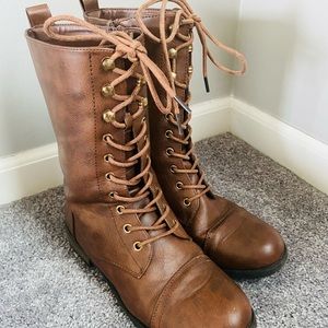 Brown Lace-up Combat Adventure Boots
